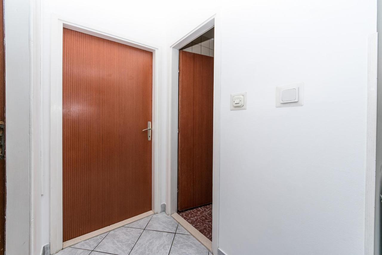 Apartments By The Sea Brist, Makarska - 15714 Podaca Exterior photo